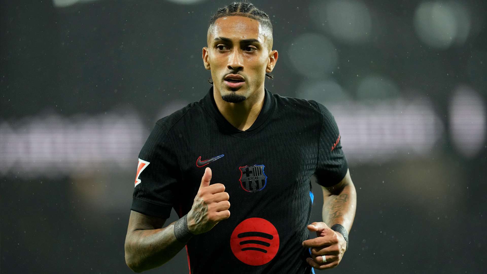 長時間的疲 長時間的疲